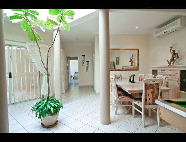 3 BEDROOM HOUSE FOR SALE IN OBSERVATORY